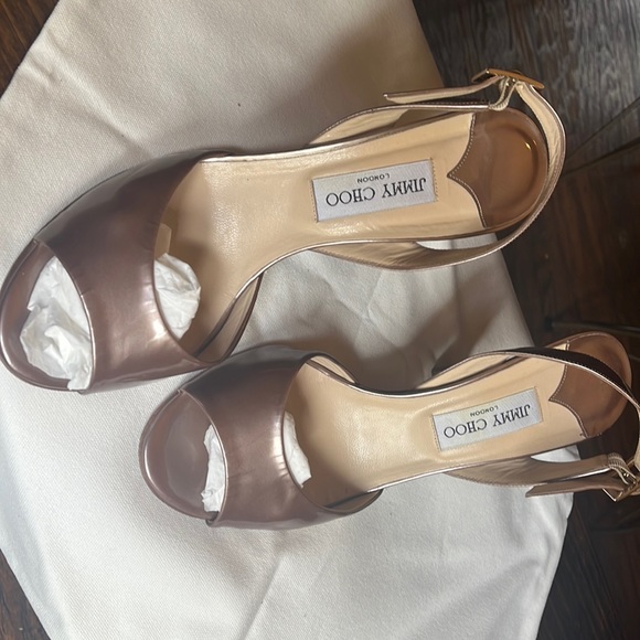 Jimmy Choo taupe patent sling backs heels size 41 - Picture 3 of 6